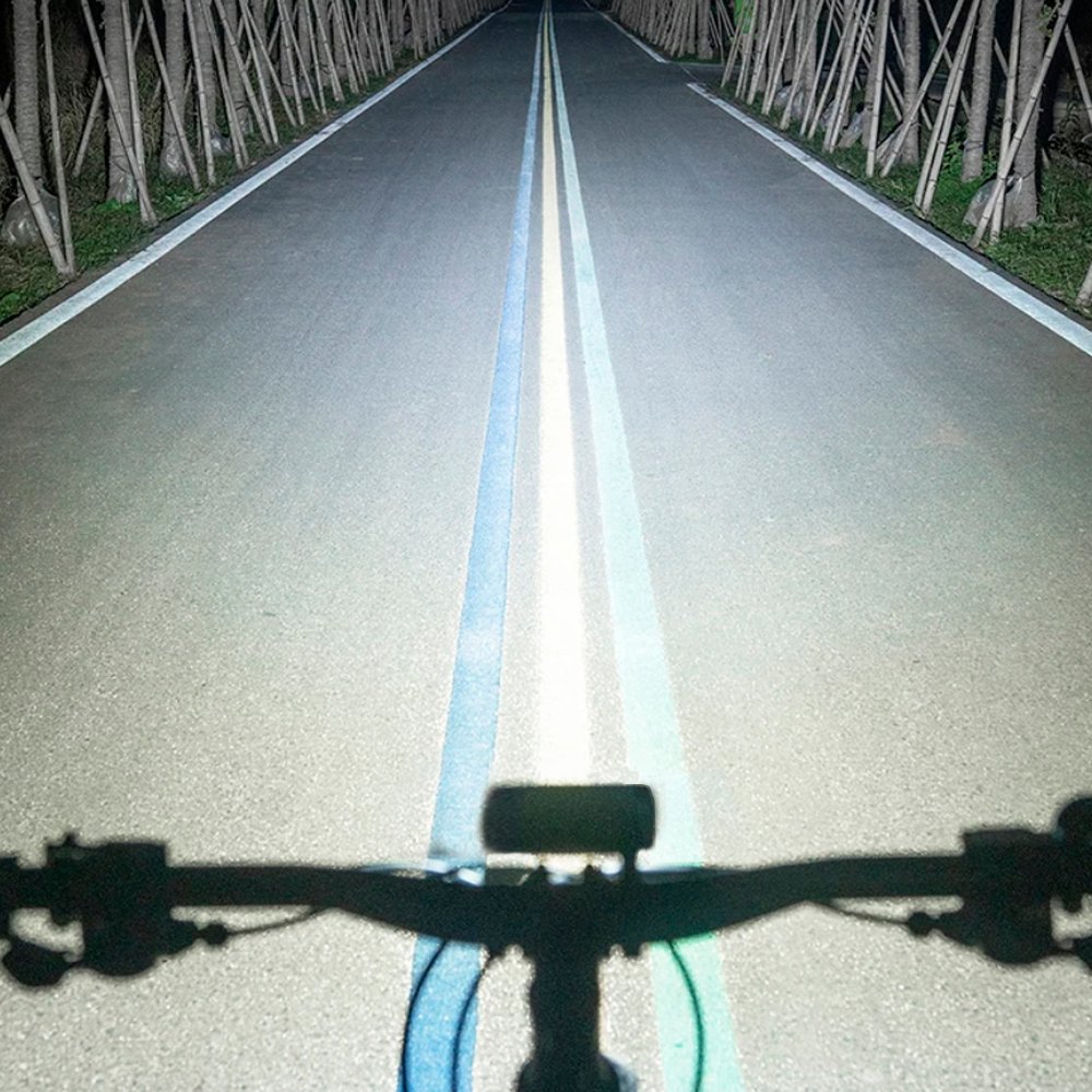 Farol Bike 9 LEDs + 3 LEDs TG3 IPX5 2000mAh Longo Alcance Farol Bike 9 LEDs + 3 LEDs TG3 IPX5 2000mAh Longo Alcance